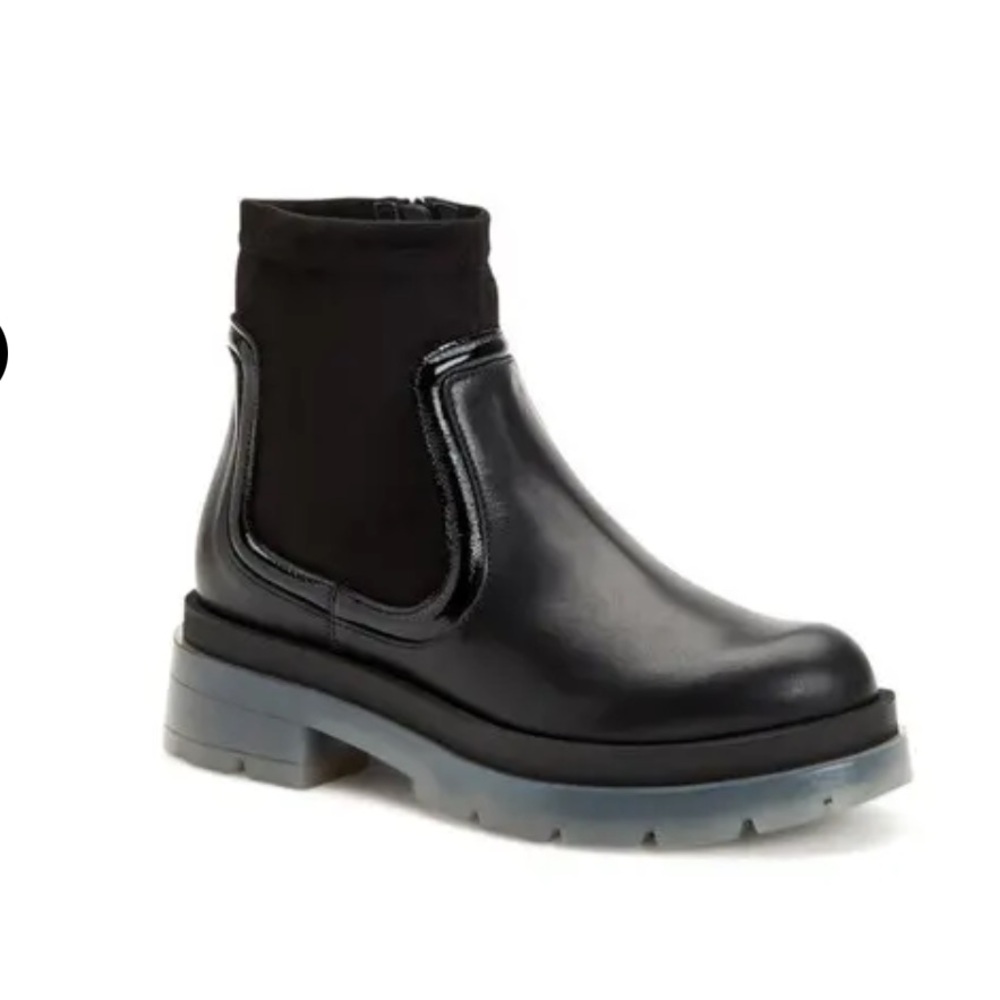 Aquatalia Della Boot | size 7 1/2 | Made in Italy | like new condition.